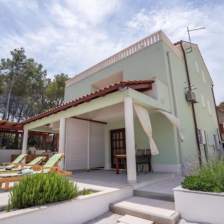 Villa Kalinic Milna  Exteriör bild