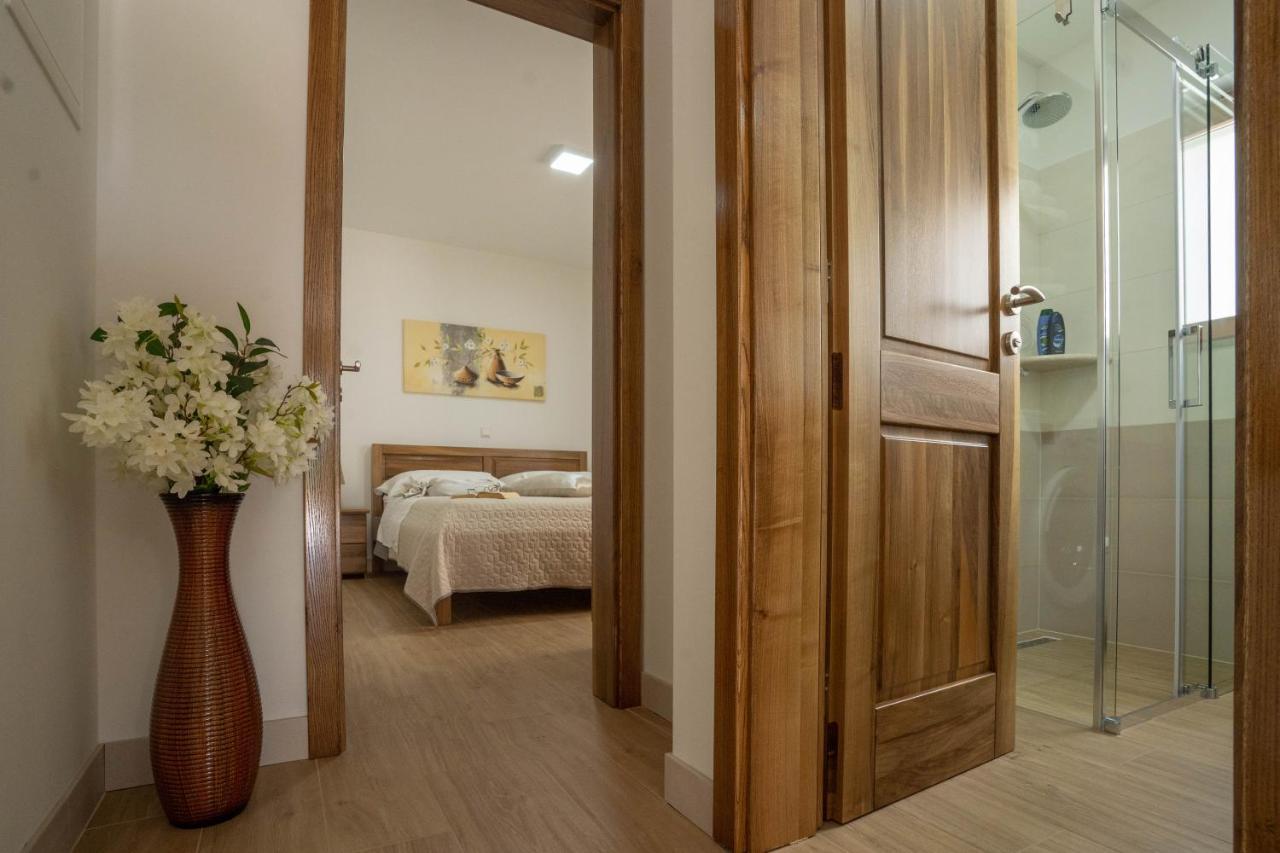 Villa Kalinic Milna  Exteriör bild