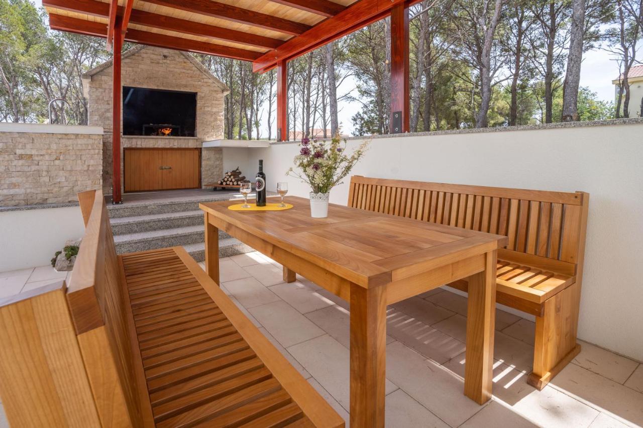 Villa Kalinic Milna  Exteriör bild