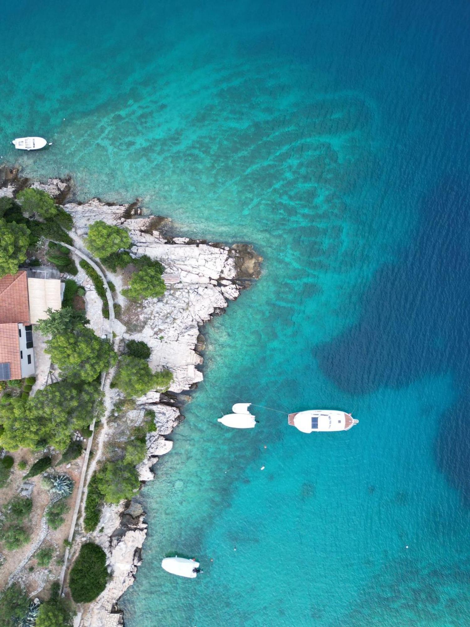 Villa Kalinic Milna  Exteriör bild